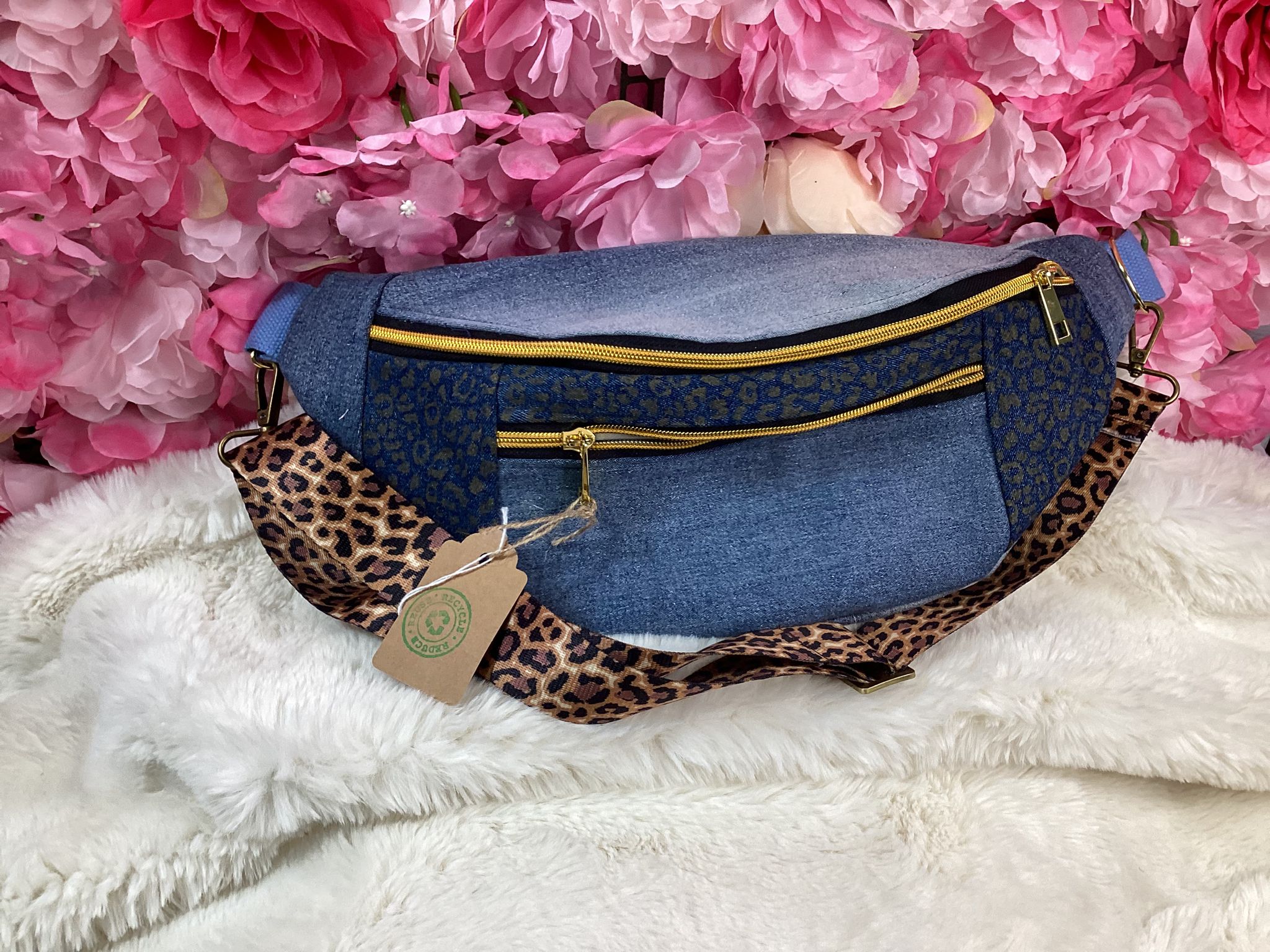 Gold Leopard